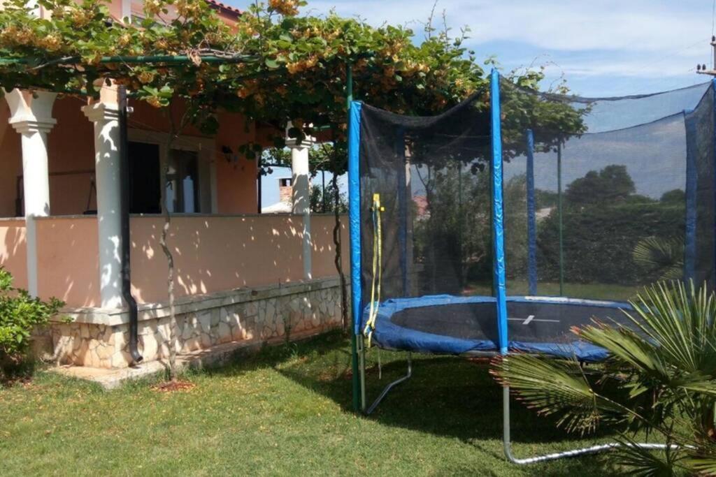Comfortable Apartment Near Pula Marčana Εξωτερικό φωτογραφία