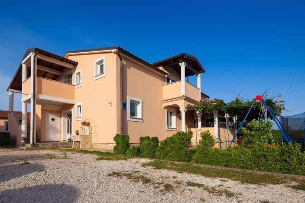 Comfortable Apartment Near Pula Marčana Εξωτερικό φωτογραφία